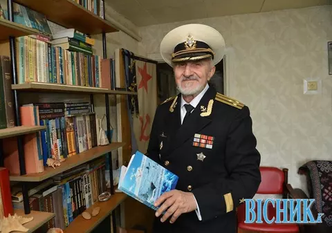 Scriitor ucrainean bătut și torturat de soldații ruși, care i-au găsit în casă poze din perioada în care servea în marină
