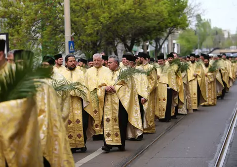 Restricţii de trafic în București, sâmbătă, pentru Pelerinajul de Florii. Traseul procesiunii religioase