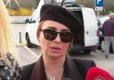 Ce i-a spus Anamaria Prodan în sala de judecată lui Laurențiu Reghecampf. Antrenorul nu se aștepta: „Ia uită-te la mine, că tot te ascunzi”