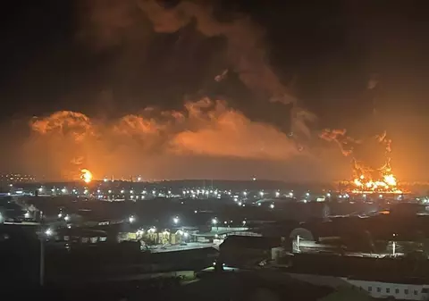VIDEO | Explozii la un depozit de combustibil și o unitate militară din Breansk, oraș rusesc de lângă granița cu Ucraina