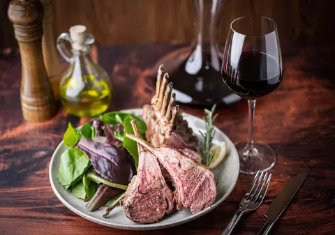 Ce vin merge la friptura de miel