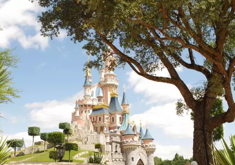 Unde poți vizita Disneyland în Europa și în alte țări din lume