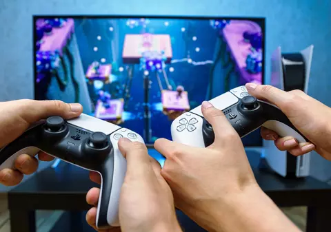 Sony, dată în judecată în Rusia din cauza suspendării PlayStation Store. Ce despăgubiri au fost cerute