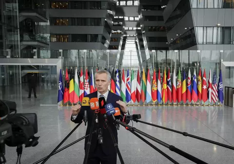 Șeful NATO: „Suntem în faza acută a războiului. Putin vrea să ocupe întregul Donbas"