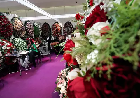 Piața de servicii funerare s-a prăbușit în Rusia cu 80%. Cât au ajuns să coste înmormântările, la două luni de la începutul războiului