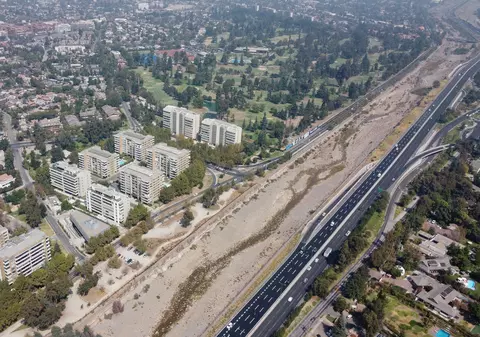 Chile anuntă măsuri fără precedent de raționalizare a apei, în capitala Santiago, după 13 ani de secetă