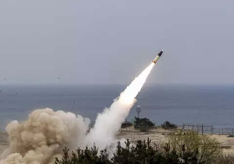 Kim Jong-un ameninţă din nou cu folosirea „preventivă” a armei nucleare: „Este colacul de salvare pentru securitatea ţării”