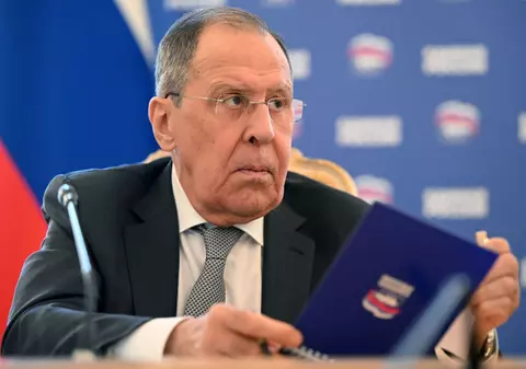 VIDEO. Amenințare fără precedent a lui Lavrov: intervievat de un ziarist dintr-o țară nucleară, el spune că Rusia nu va folosi bomba atomică „în această etapă”