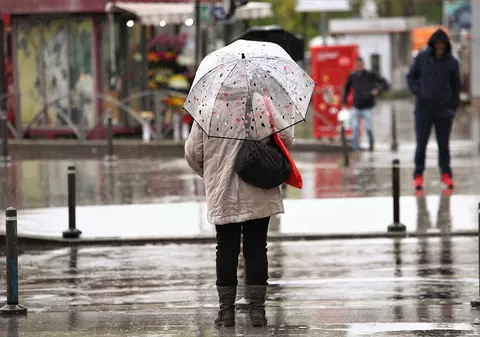 Cod galben de ploi și vijelii în aproape toată țara. Doar două județe nu sunt afectate