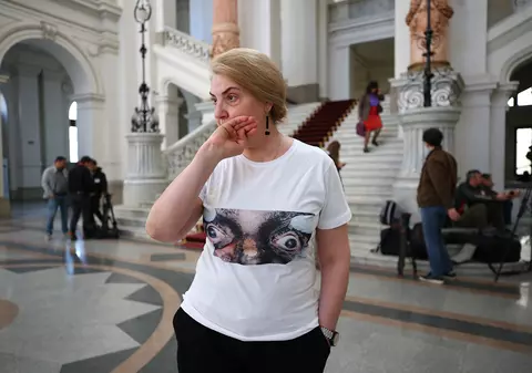 Mamă care și-a pierdut fiica la Colectiv, după noua amânare a sentinței: „Vinovații vor petrece Paștele acasă, cu familia. Noi punem un tacâm în plus la masă”