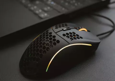 Cum alegi mouse-ul de gaming: 7 pași de urmat
