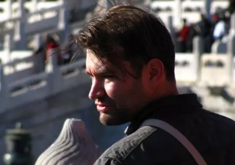 Mesajul profesorului român care a petrecut 8 ani într-un penitenciar din China, acum blocat în Shanghai: „Am fost scos dintr-o cușcă și ferecat într-o alta”