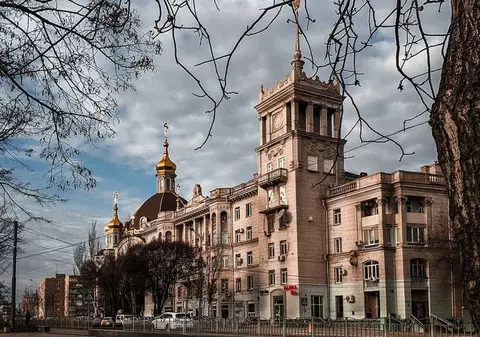 Imagini cu Mariupol, înainte să fie distrus de bombardamente. Zelenski: „Orașul nu mai există”