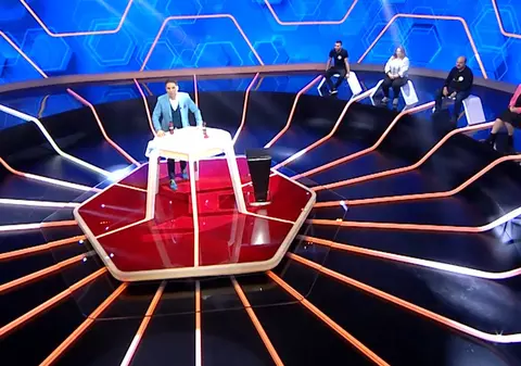 Ce se întâmplă în prima ediție a emisiunii lui Dan Negru de la Kanal D. Cinci concurenți participă