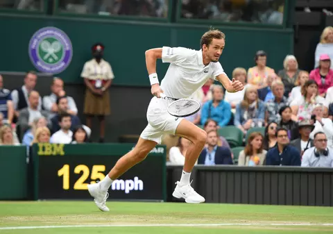 „Este inadmisibil ca sportivii să fie ținuți ostatici”. Kremlinul critică dur eventuala excludere a jucătorilor ruși de la Wimbledon