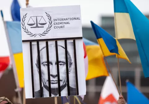 Mandat internațional de arestare pe numele lui Vladimir Putin, cerut de un fost procuror pentru crime de război