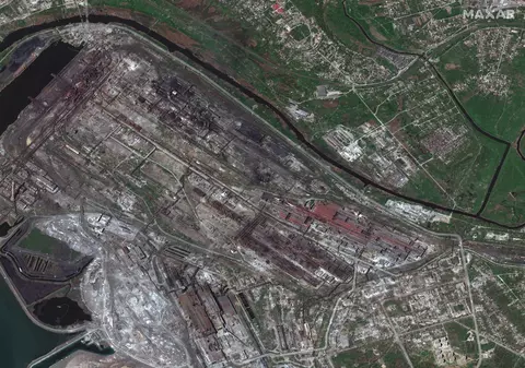 Noi imagini din satelit de la Azovstal. Uzina din Mariupol pare distrusă aproape complet, în urma bombardamentelor