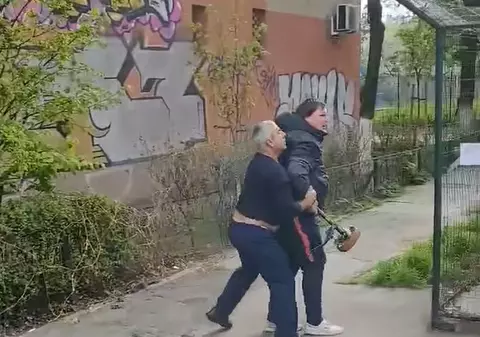 Șoferul STB care a bătut un livrator pe bicicletă a fost concediat