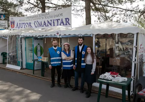 REPORTAJ. Cum au petrecut Paștele voluntarii din Vama Siret în așteptarea refugiaților ucraineni: „Se jertfesc și românii noștri”