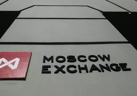 Marea Britanie vrea să revoce statutul de bursă recunoscută al Bursei de Valori din Moscova