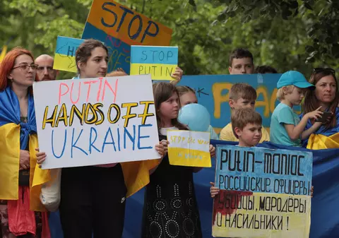 Nou protest împotriva războiului din Ucraina, în fața Ambasadei Rusiei la București