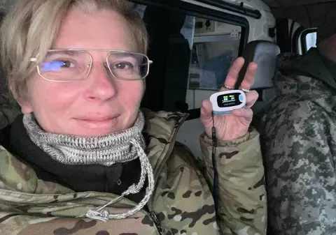 VIDEO | Ororile din Mariupol, înregistrate de camera de corp a paramedicului Taira. A salvat zeci de răniți, ucraineni și ruși, până să fie capturată