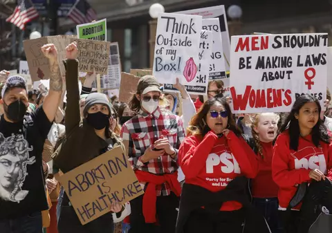 Canada și Mexic se pregătesc să le primească pe femeile americane care vor să facă avort