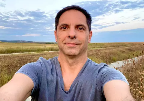 Dan Negru, dezvăluiri după 25 de ani de televiziune: „Pe Mama Natură eu am inventat-o, iar pe maneliști tot eu i-am adus la TV”