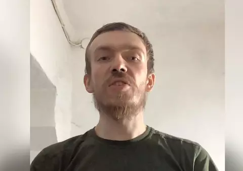 Luptătorii din Mariupol au primit ordin să nu mai apere orașul, anunță comandantul regimentului Azov