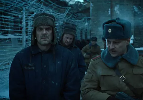 Doi actori din „Stranger Things”, pentru Libertatea, despre noul sezon al producției Netflix: „Faptul că rușii sunt «băieții răi» în serial nu este un comentariu despre toți cetățenii Rusiei”