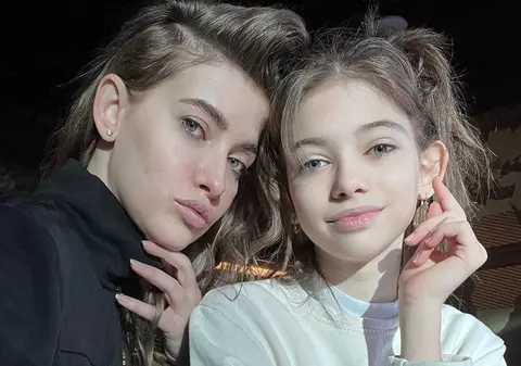 Cum arată fata Iuliei Albu la 12 ani. Vedeta a lăsat-o pe Mikaela să poarte machiaj