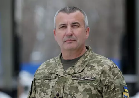 Volodimir Zelenski l-a demis pe generalul care comanda Forțele de Apărare Terestre ale Ucrainei