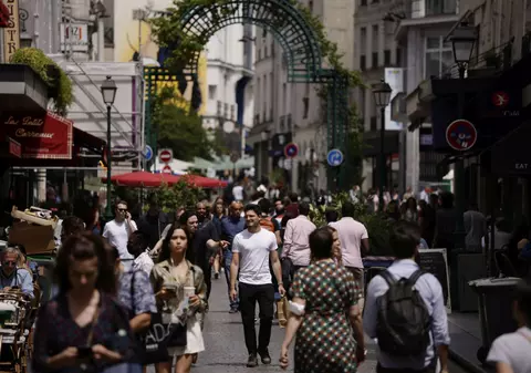 COVID devine „prea inteligent” și „ocolește imunitatea din trecut”, avertizează un specialist OMS