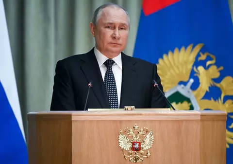 Putin a felicitat poporul ucrainean, de Ziua Victoriei. „Să păstreze și să transmită tradițiile de prietenie fraternă”