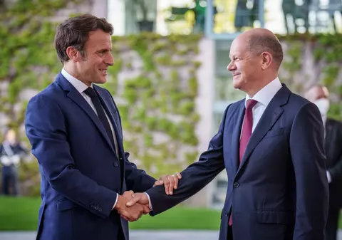 A obosit Occidentul să-și apere principiile? De ce prelungirea războiului din Ucraina impune mai mult ca oricând unitatea politică a democrațiilor