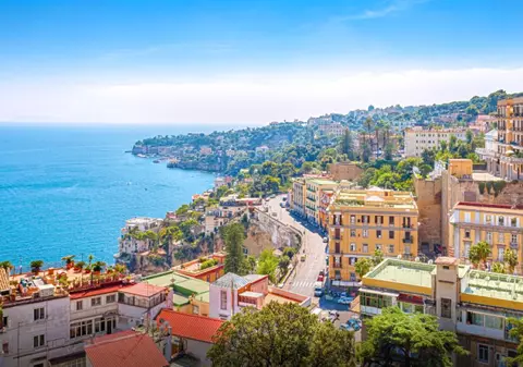 Locuri de vizitat în Napoli. Cele mai frumoase obiective turistice