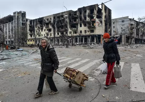 Despăgubiri otrăvite. Ca să primească bani pentru casele distruse, locuitorii din Mariupol trebuie să denunțe „atrocitățile armatei ucrainene”
