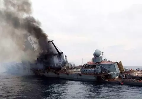 Înregistrare audio de pe crucișătorul Moskva, înainte ca nava-amiral a Rusiei să se scufunde. Ce spune militarul care a lansat semnalul S.O.S.