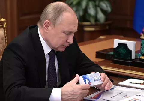 La Stampa: Vladimir Putin a fost internat și operat de cancer