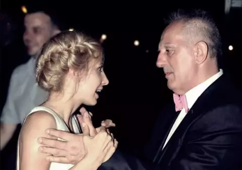 Dezvăluirile Danei Rogoz la 8 ani de la moartea tatălui ei. „El e în amintiri, în  poveștile mele”. Ce episod marcant a trăit în spital