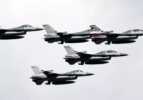 China spune că a făcut „patrule de pregătire” pentru luptă în jurul Taiwanului, ca răspuns la „înțelegerea ascunsă” dintre Washington și Taipei