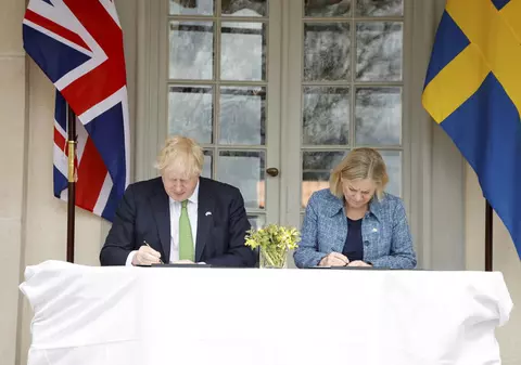 Marea Britanie va semna cu Suedia și Finlanda un acord de apărare reciprocă în caz de agresiune