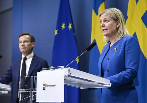 După Finlanda, și Suedia anunță oficial că va adera la NATO, din cauza războiului lui Putin. „Cel mai bun lucru pentru securitatea noastră”