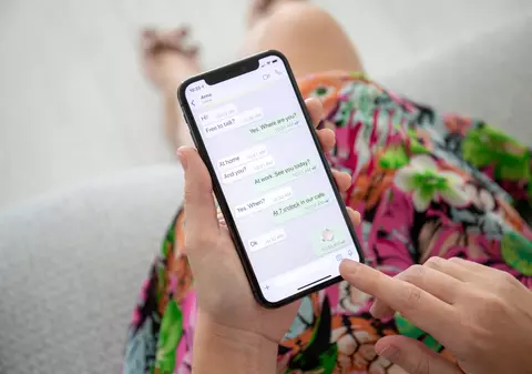 Milioane de persoane care au aceste tipuri de iPhone pot primi despăgubiri de la Apple. Una dintre condiții e să fie englezi