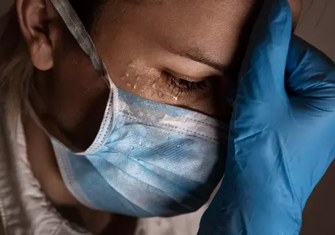 20 de spitale de psihiatrie din România au răspuns că numărul internărilor a scăzut în pandemie, când depresiile au crescut. Suferința psihică se ascunde și mai tare