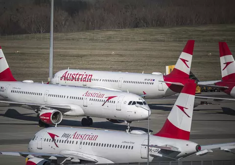 Zeci de zboruri ale Austrian Airlines au fost anulate din cauza unui val de cazuri de COVID în rândul personalului