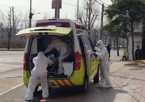 Coreea de Nord, confruntată cu un focar al unei boli intestinale neidentificate. Măsurile luate de Kim Jong Un