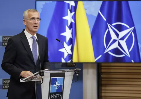 Secretarul general al NATO, Jens Stoltenberg, suferă de zona zoster și nu mai vine în România