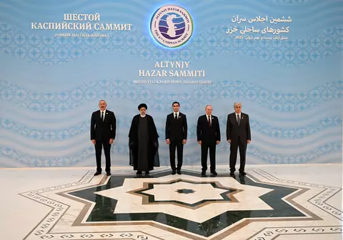 Putin cere, în a doua vizită externă de la izbucnirea războiului, intensificarea relațiilor dintre națiunile caspice