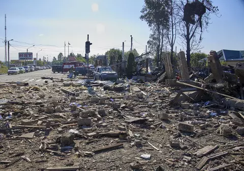 Amnesty International: Sute de civili din Harkov, uciși în atacuri în care Rusia a folosit munițiile cu dispersie